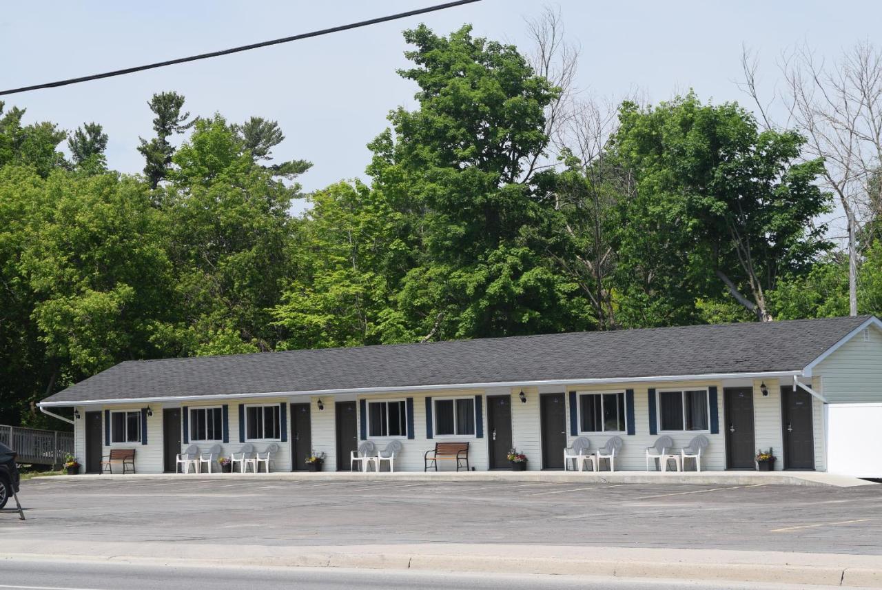 Knights Inn Arnprior Exterior photo