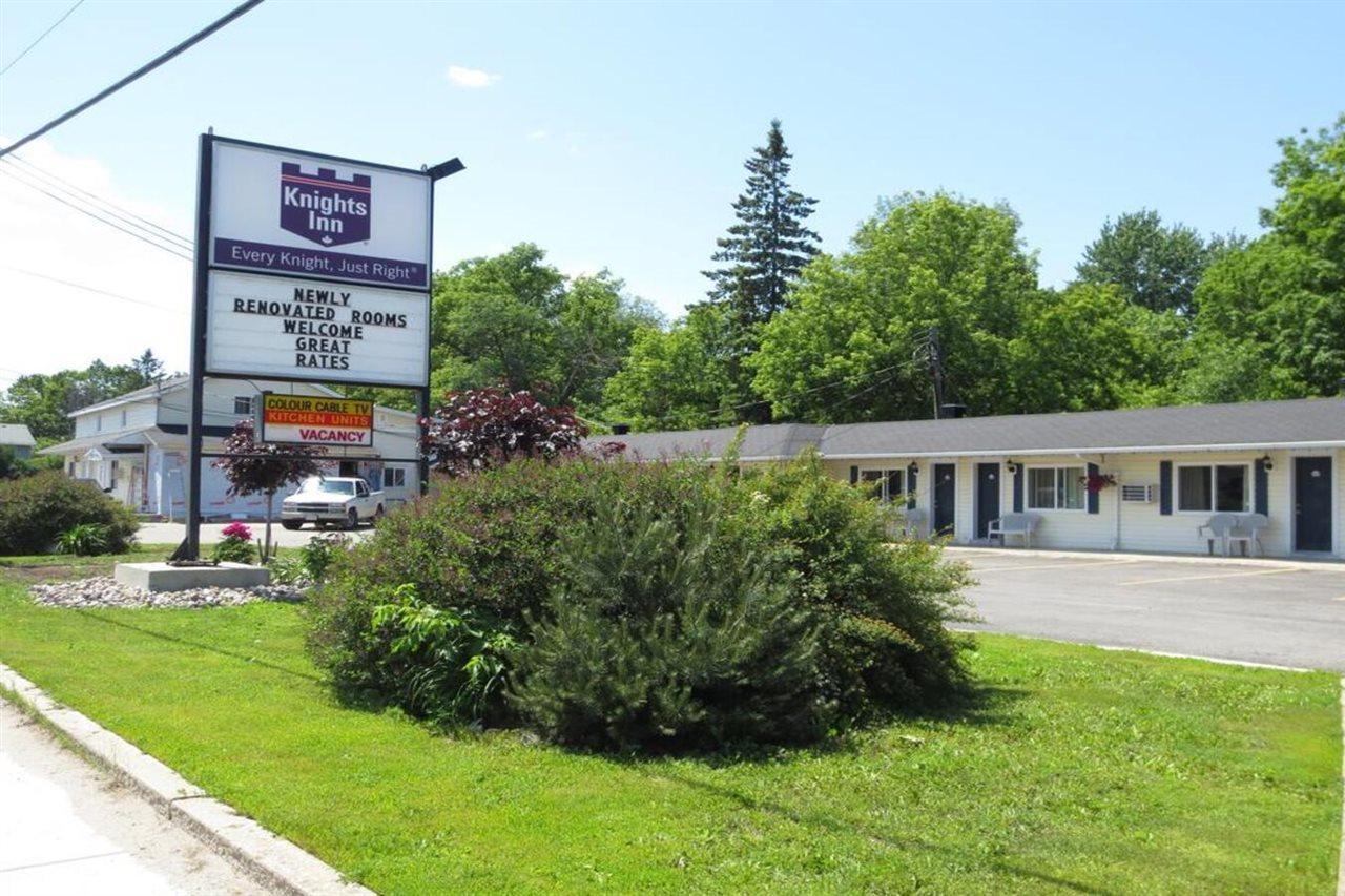 Knights Inn Arnprior Exterior photo