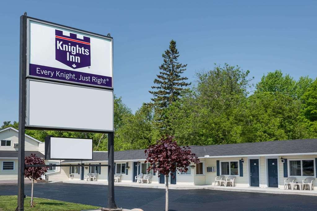 Knights Inn Arnprior Exterior photo