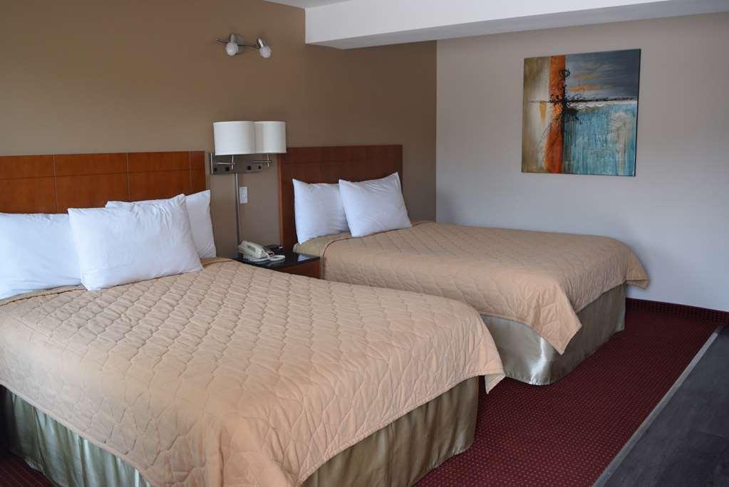 Knights Inn Arnprior Room photo